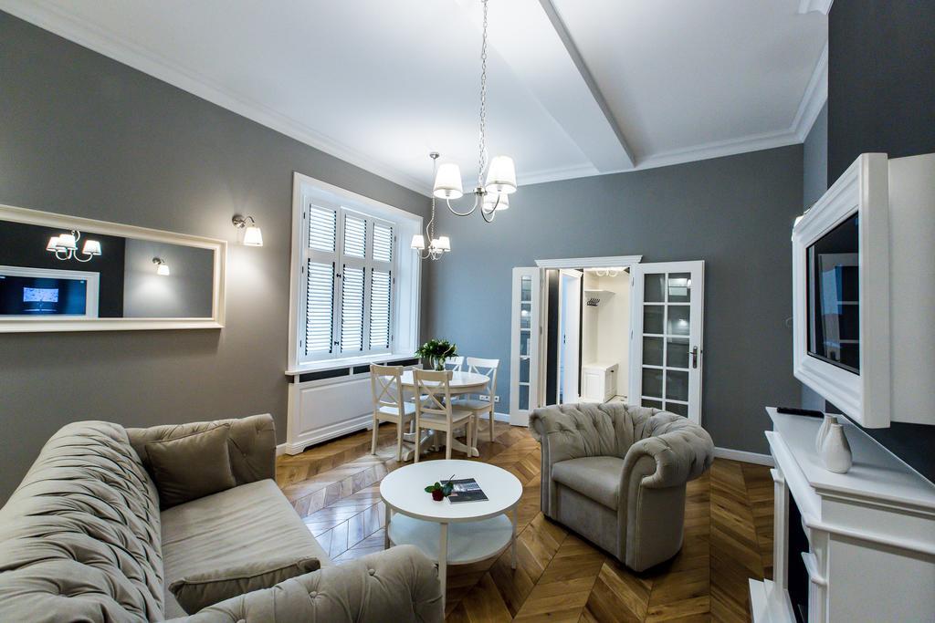Apartment Poznanska Metro Centrum Warsaw