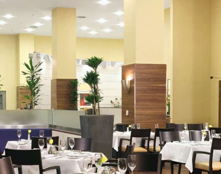Courtyard By Marriott Airport Varsóvia