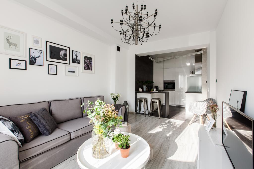 Plac Zbawiciela Apartment