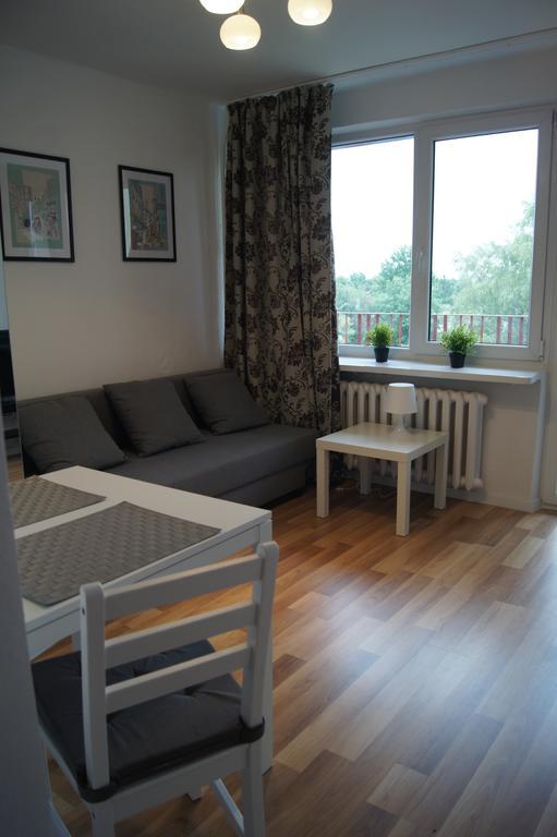 Saska Kepa Zwyciezcow Apartment Warsaw