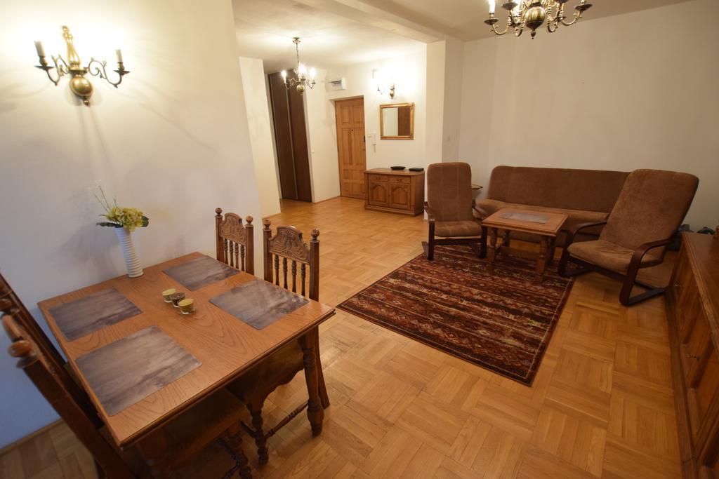 Elegant Stadion Narodowy Apartment *