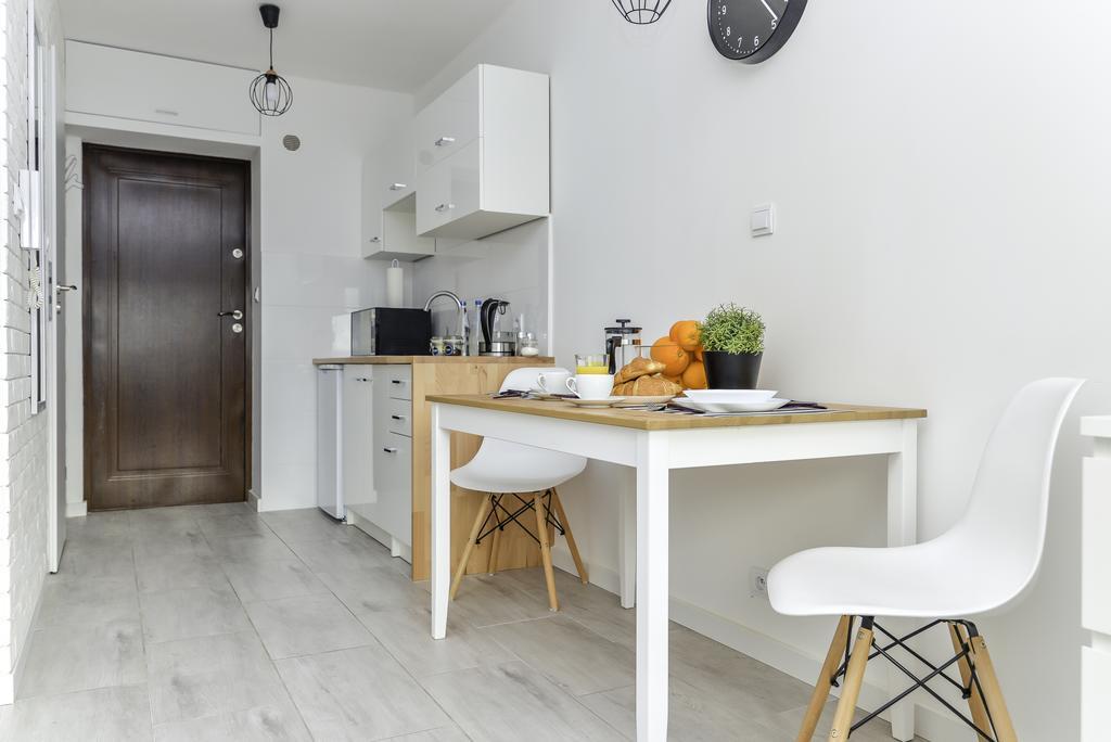 Rent Like Home - Jaktorowska 2 Apartment