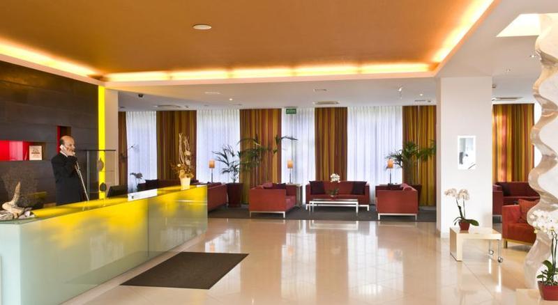 Mamaison Diana Aparthotel 4*