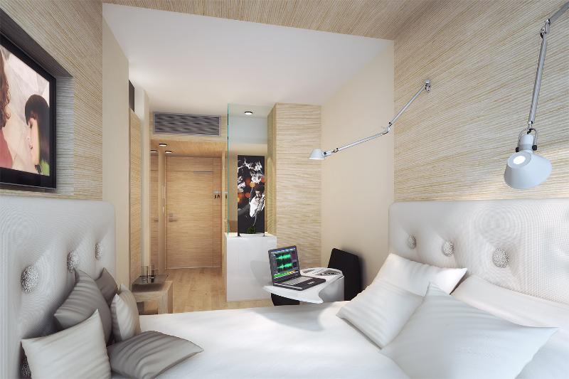 Khách sạn Sound Garden Airport 3*