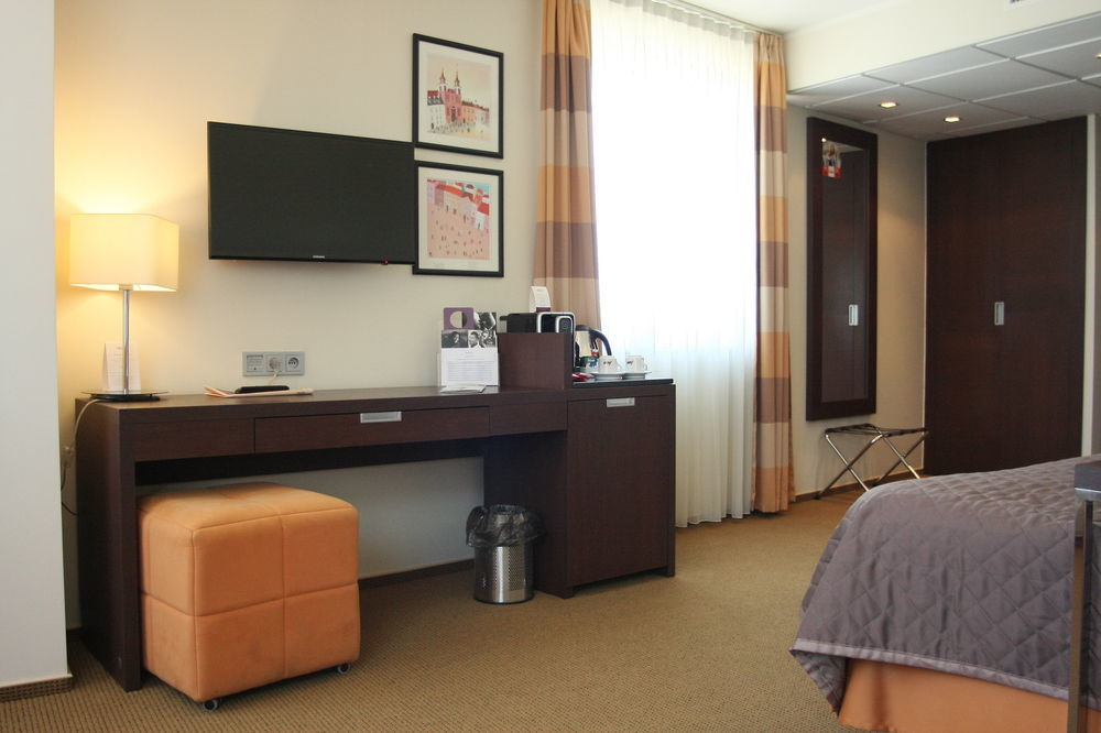 Khách sạn Mercure Airport