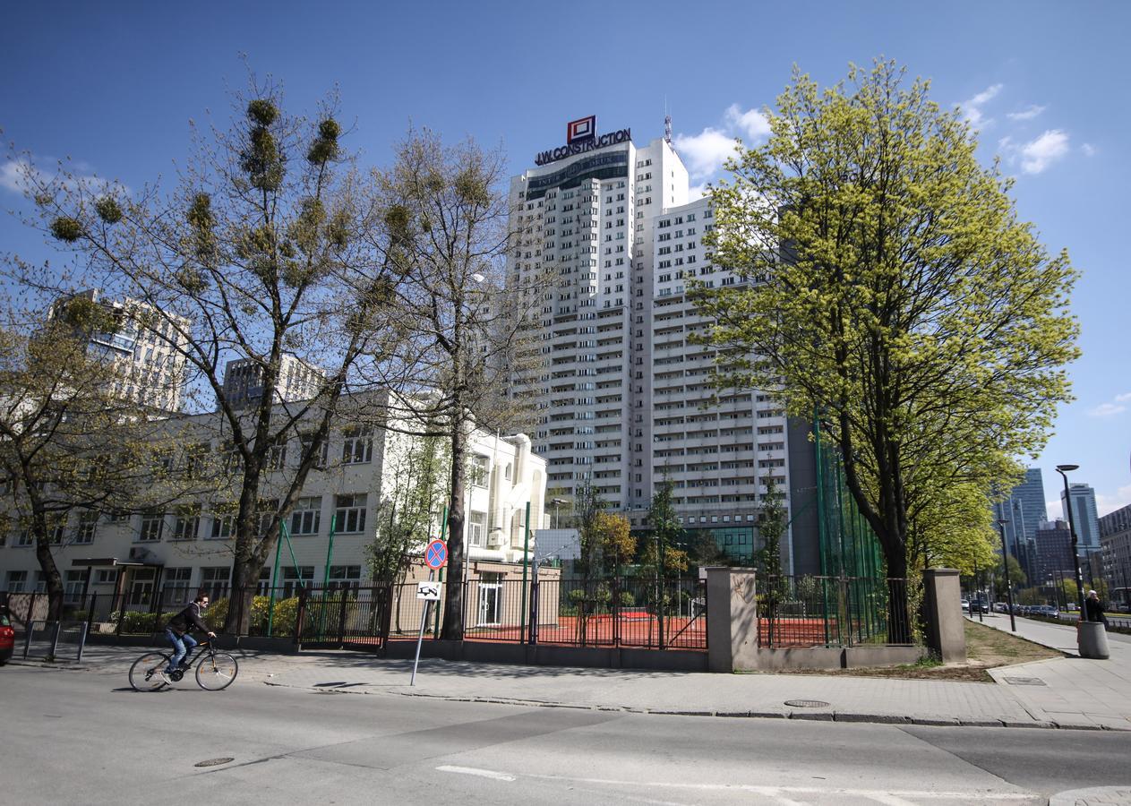 Eden Lucka * Warsaw