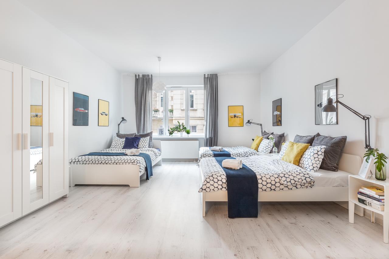 Palm Aparts Apartment