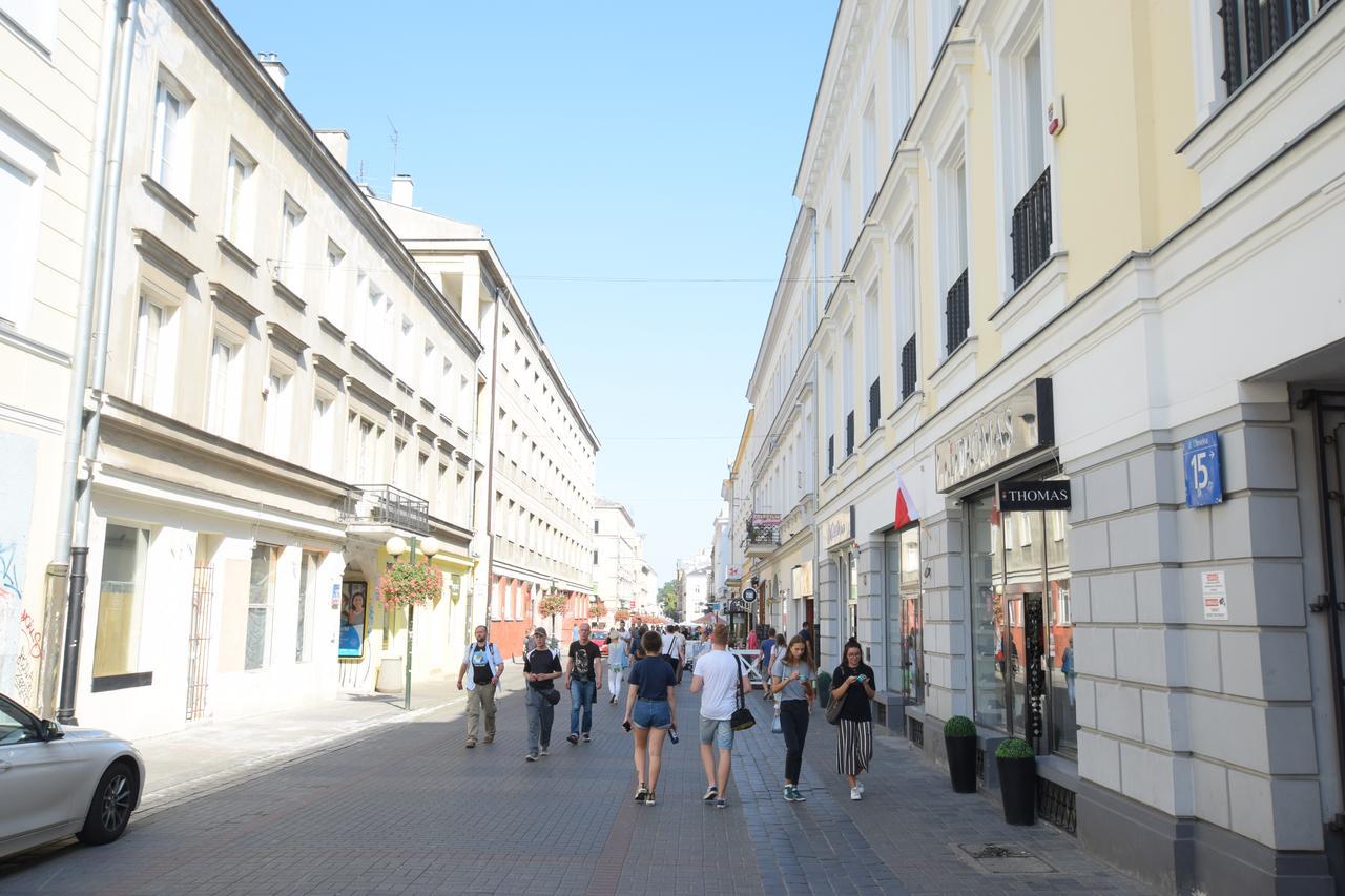 Elegant Chmielna Promenade