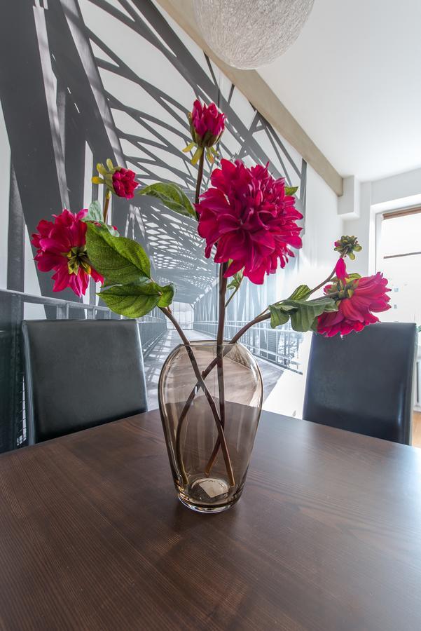 Apartament Chmielna 73 P&o Serviced
