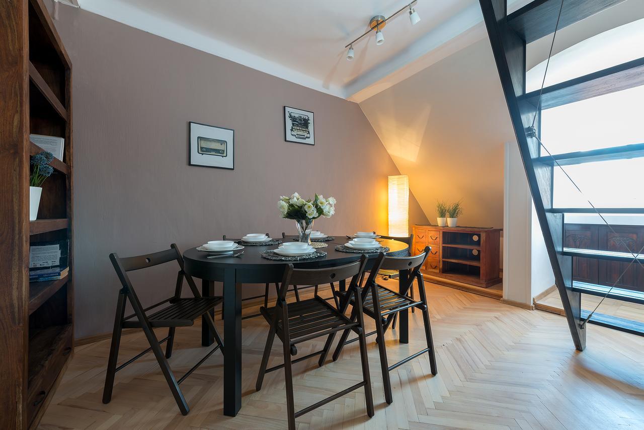 Apartamento Old Town Penthouse P&o Serviced *