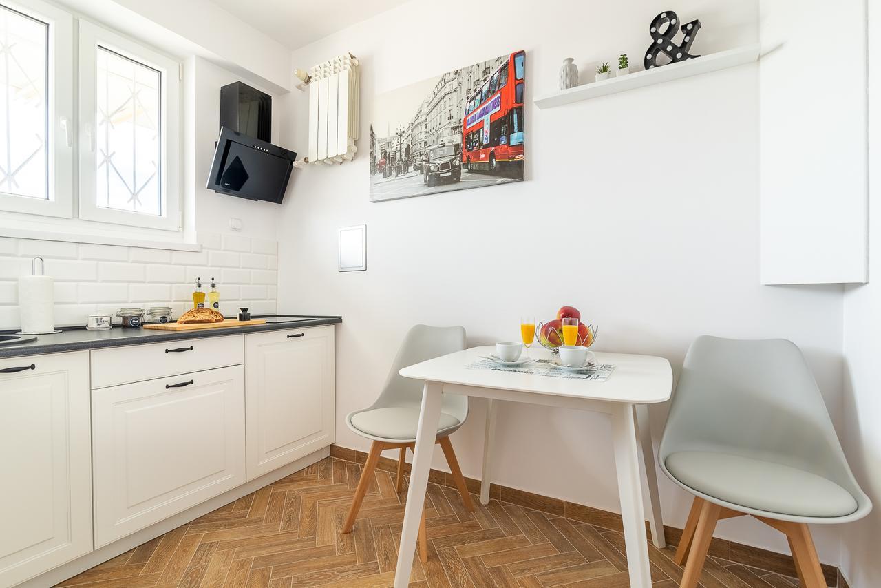 Rent Like Senatorska 40 * Warsaw