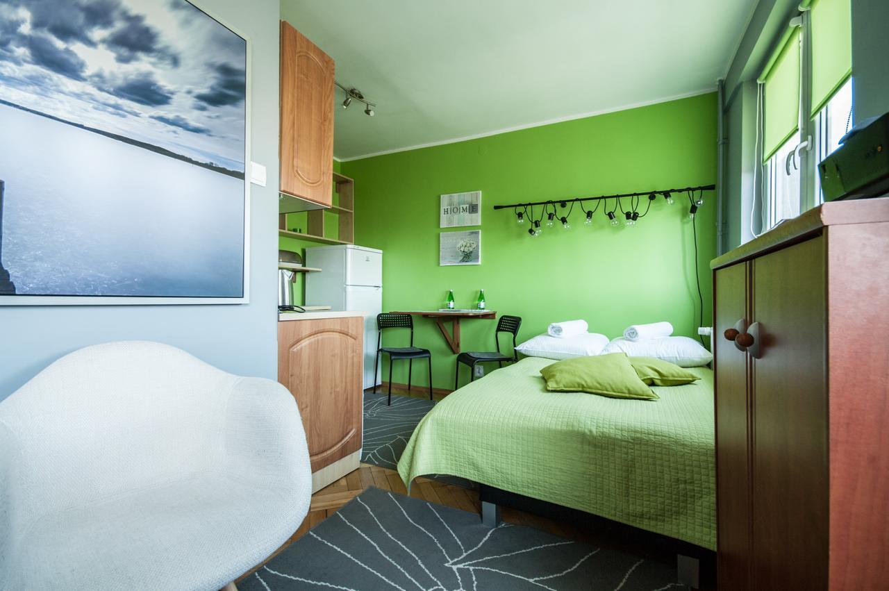 Elegant Chmielna Promenade Apartment