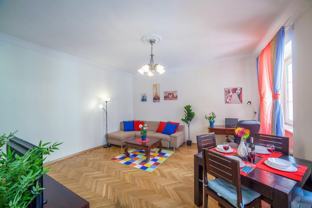 Apartment Colosseum Warsaw