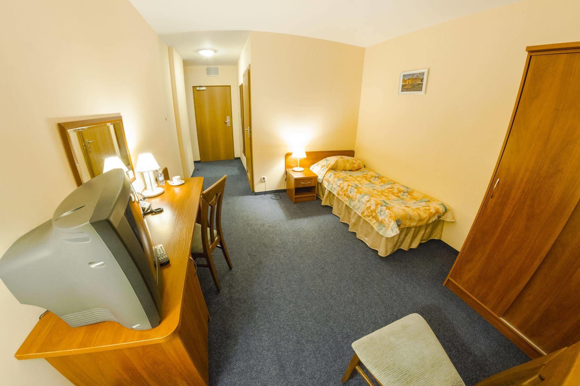 Sangate Airport 3* Warsaw