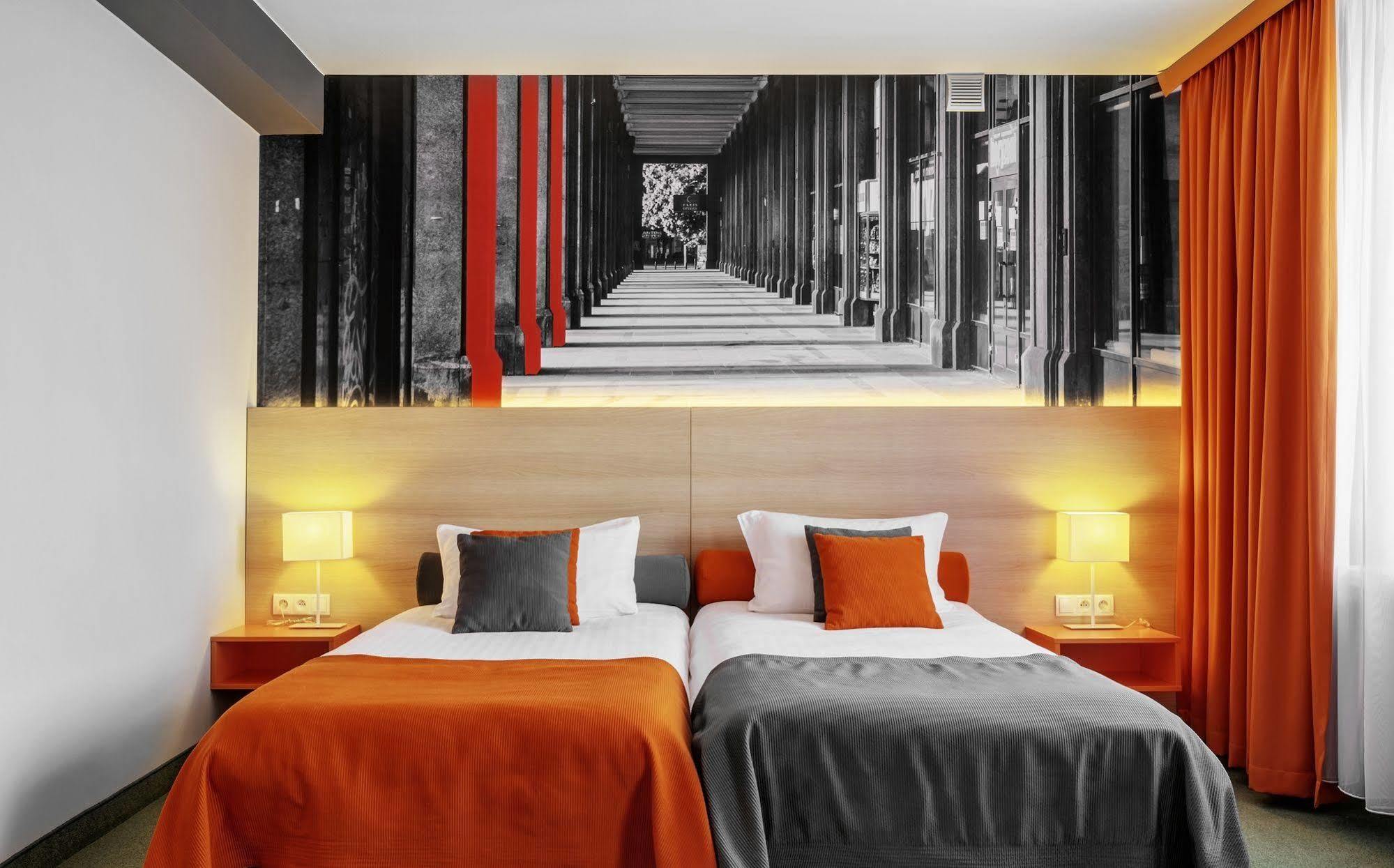 Khách sạn Mdm Centre 3*