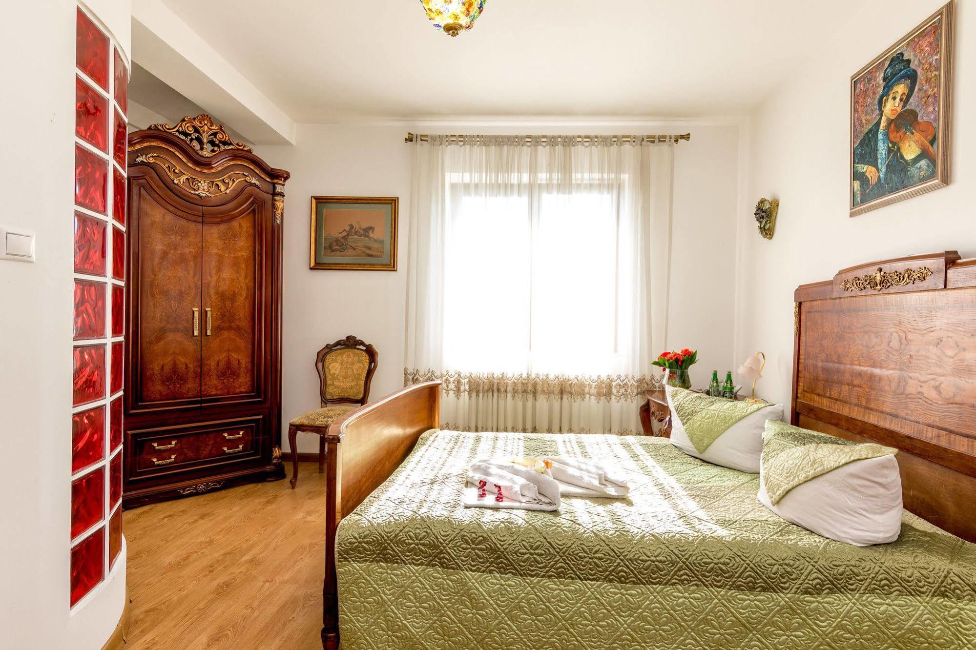My - Czarny Kot Bed & Breakfast 3*