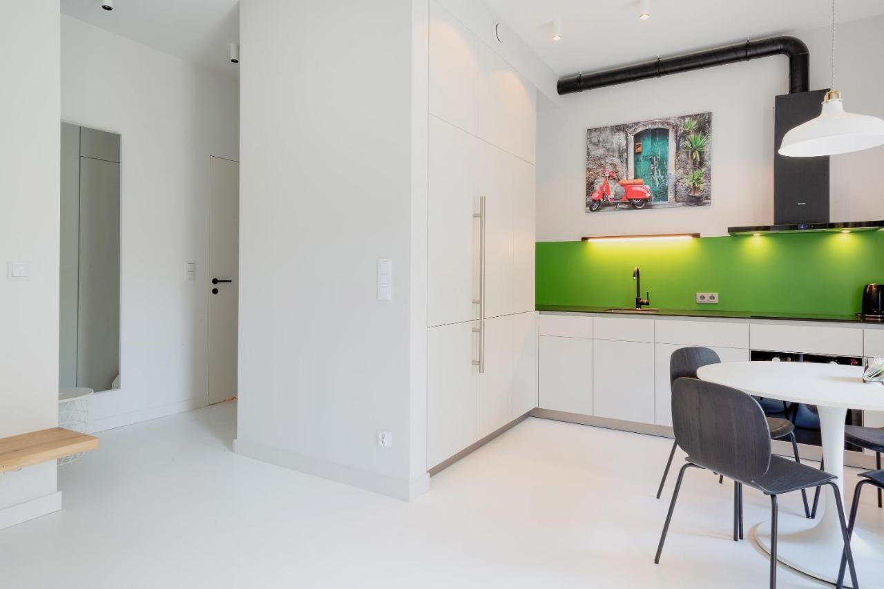Smolenskiego By Renters Apartment *