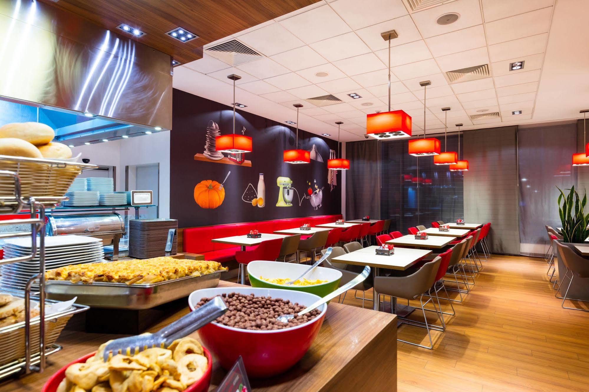 Ibis Reduta Hotel 3*