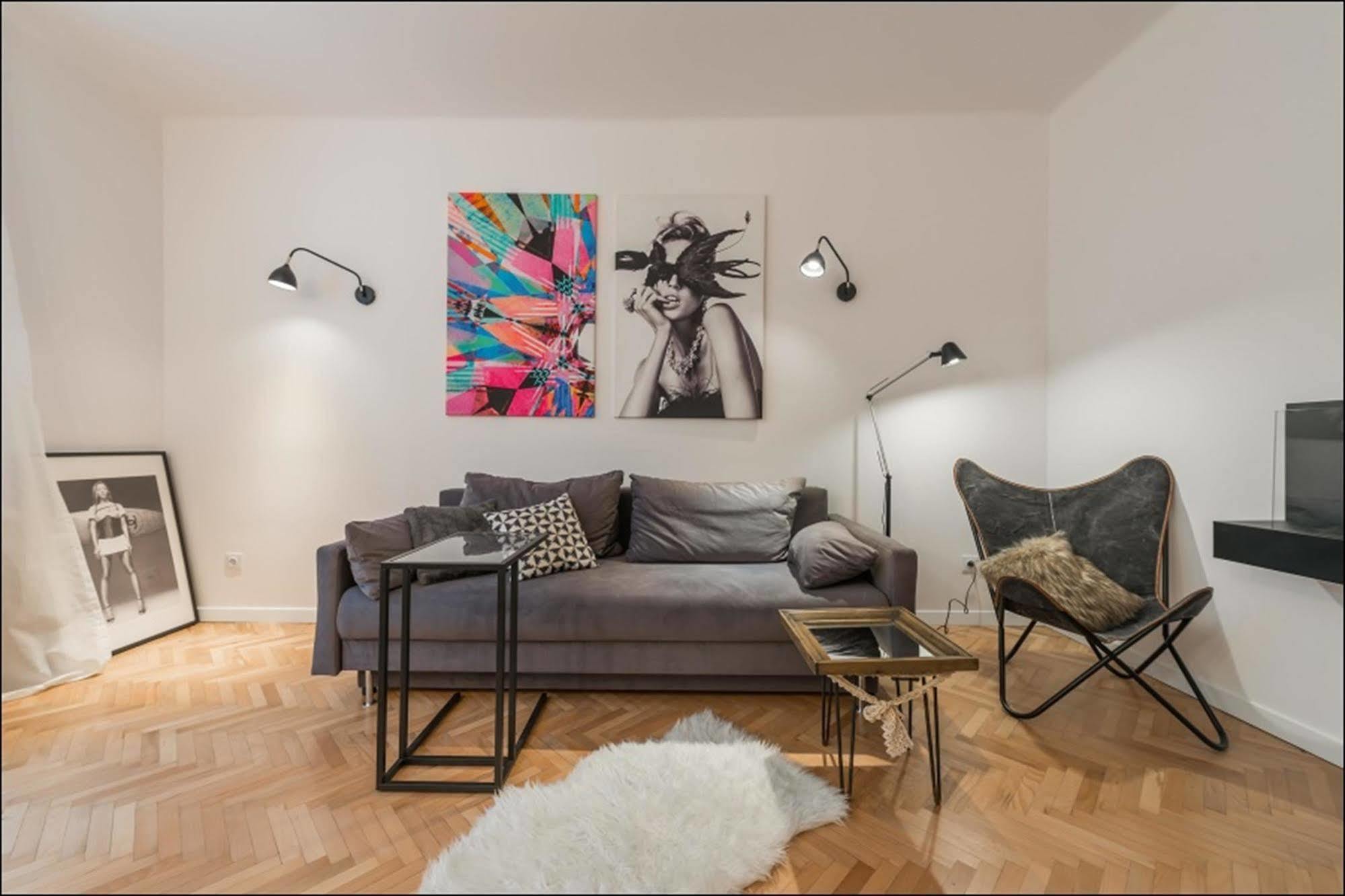 Apartment P&o Metro Centrum *