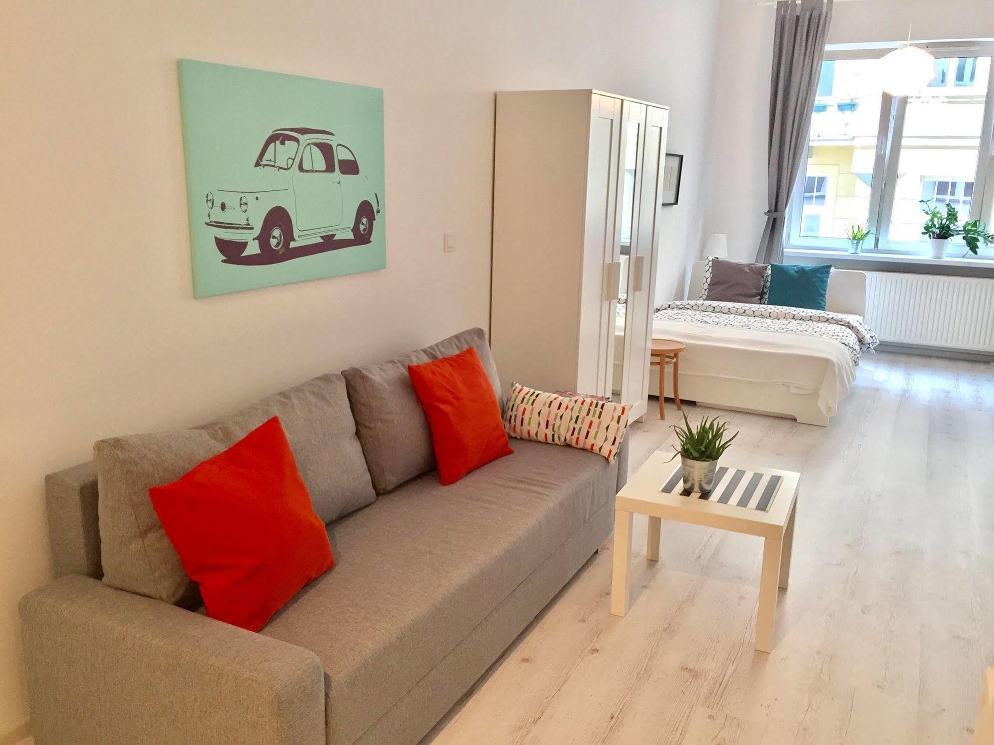 Palm Aparts Apartment *