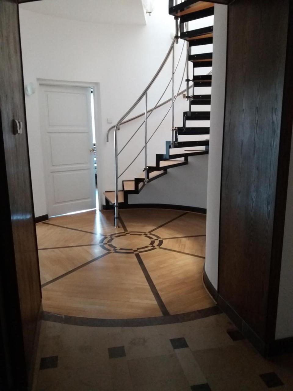 Hospedagem domiciliar Wood Stara Ochota Varsóvia