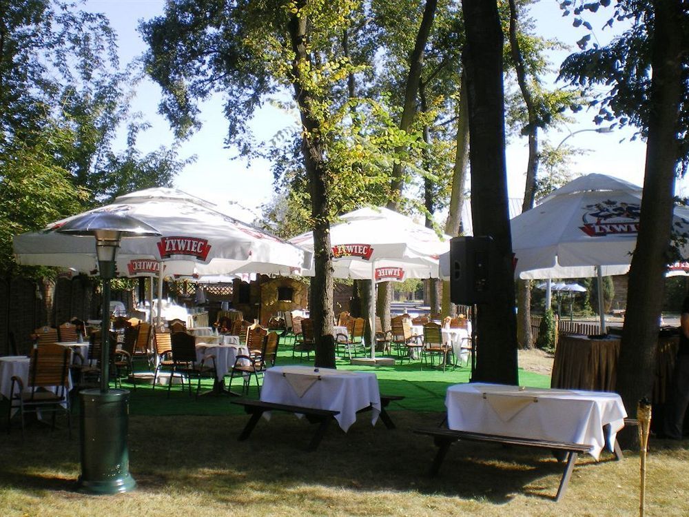 Hotel Sangate Airport Warsaw