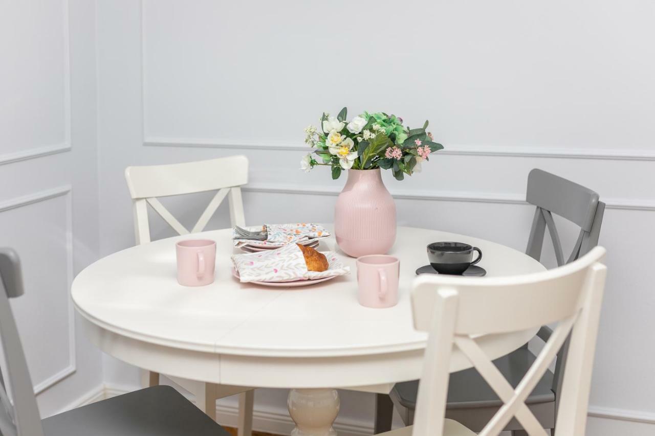 Apartment Rent Like Bonifraterska 10b Warschau