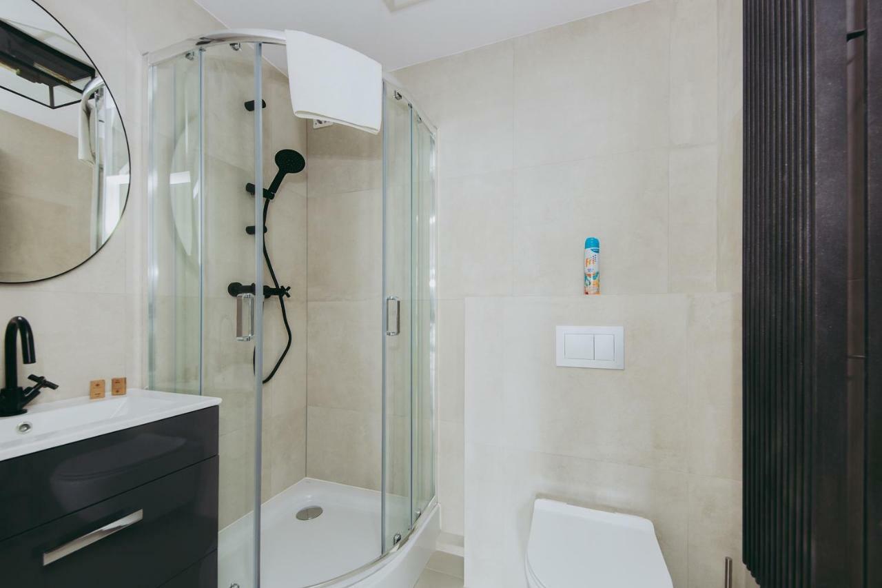 Shortstaypoland Pereca * Warsaw