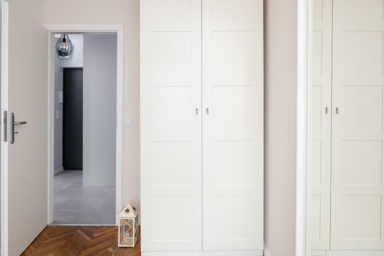 Rent Like Bonifraterska 10b Apartment