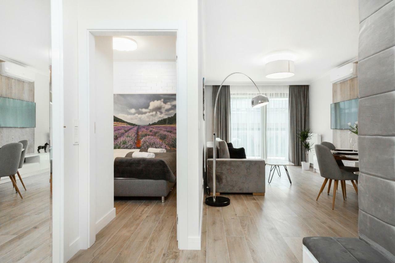 Apartment Przyokopowa By Renters