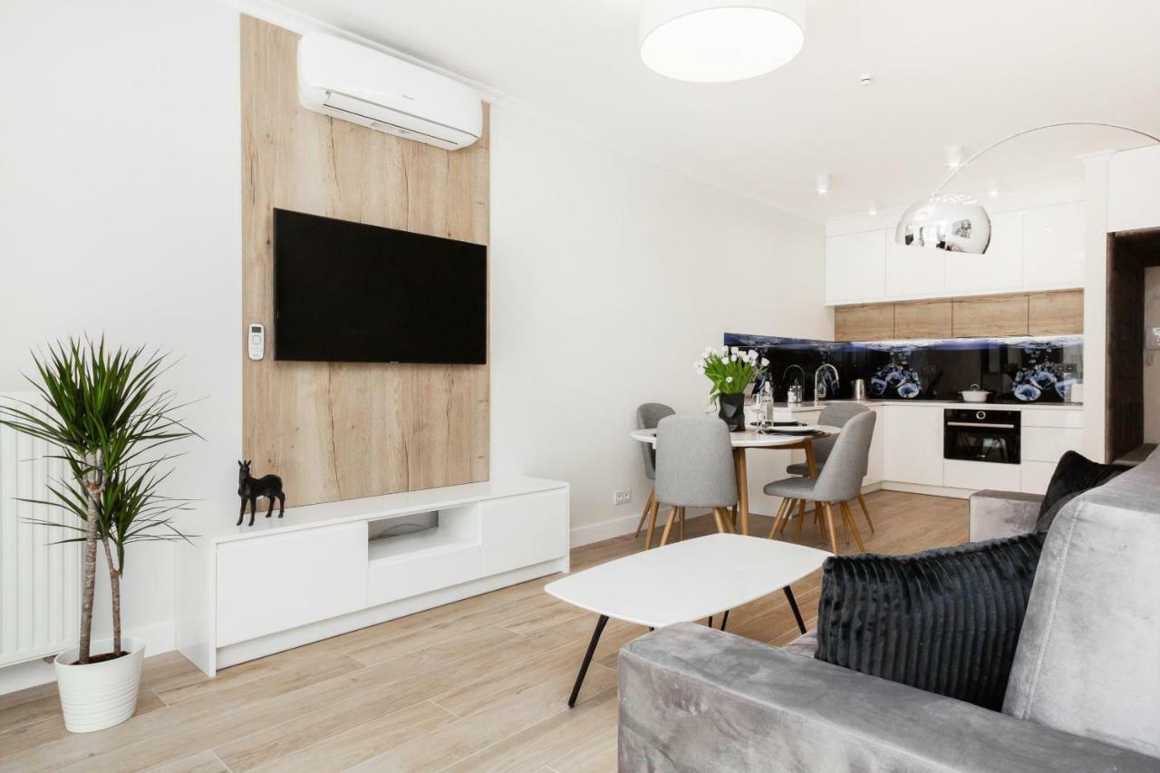 Przyokopowa By Renters Apartment *