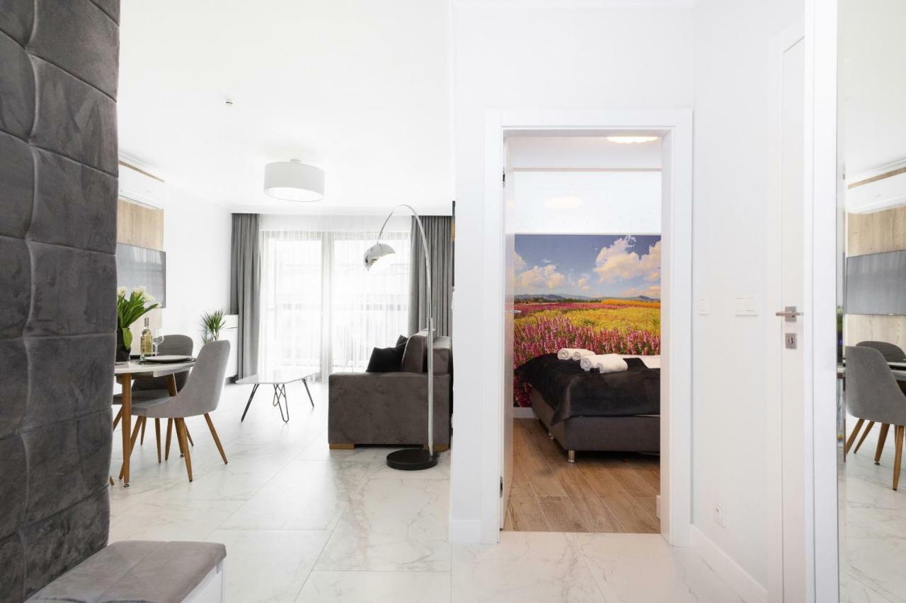 Apartment Przyokopowa By Renters Warschau