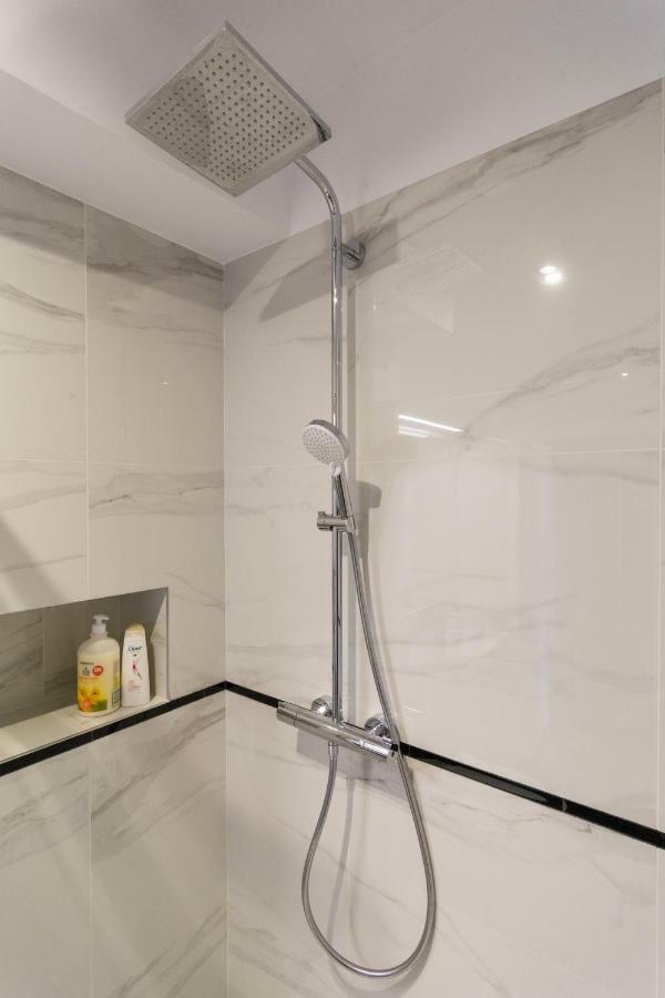 Apartment Executive 3 Bedroom By Your Freedom