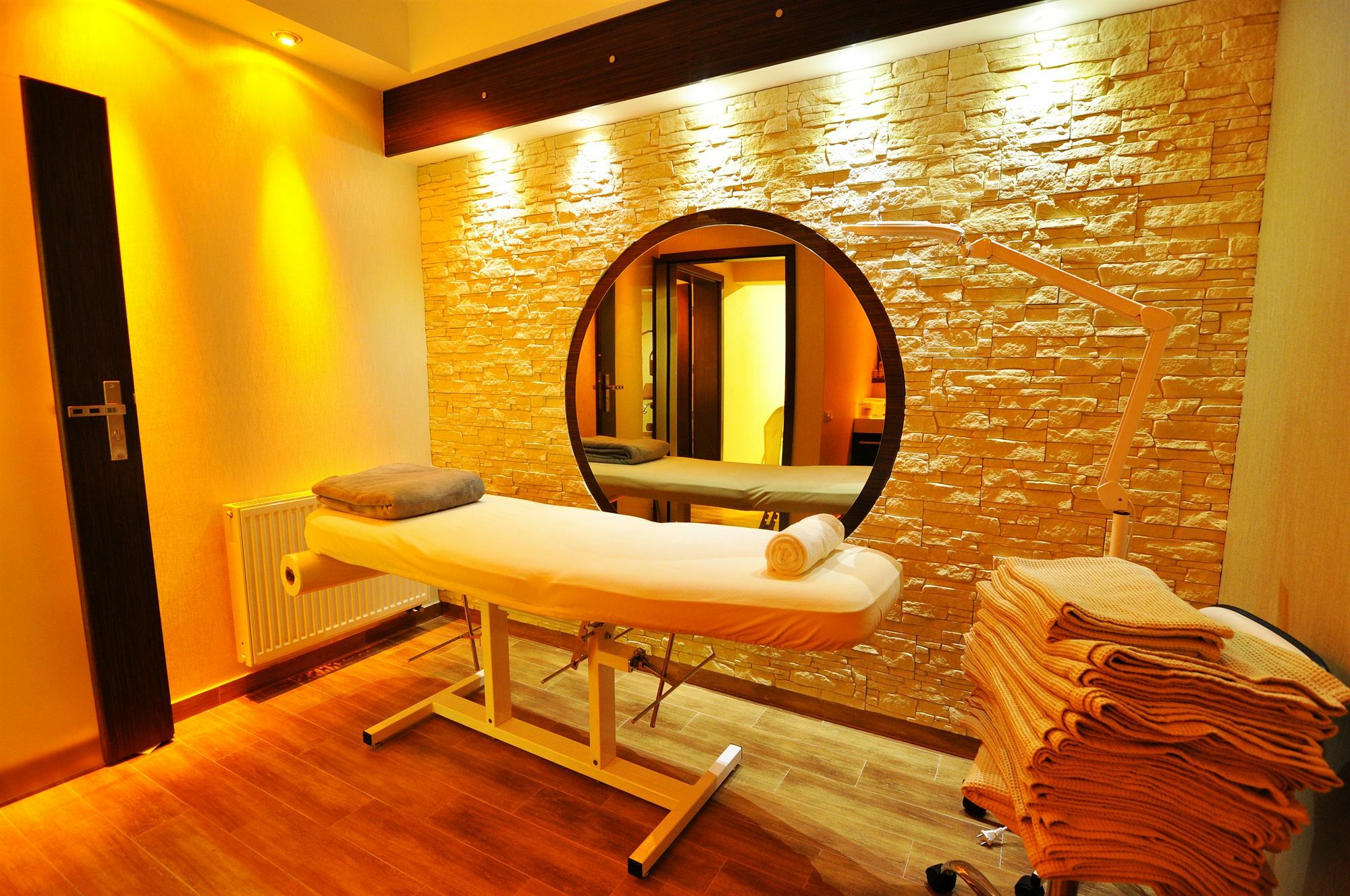 Lord - Airport Hotel
