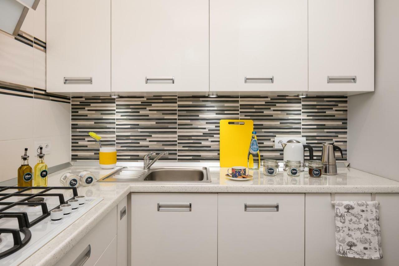 Apartment Rent Like Bonifraterska 10b Warschau