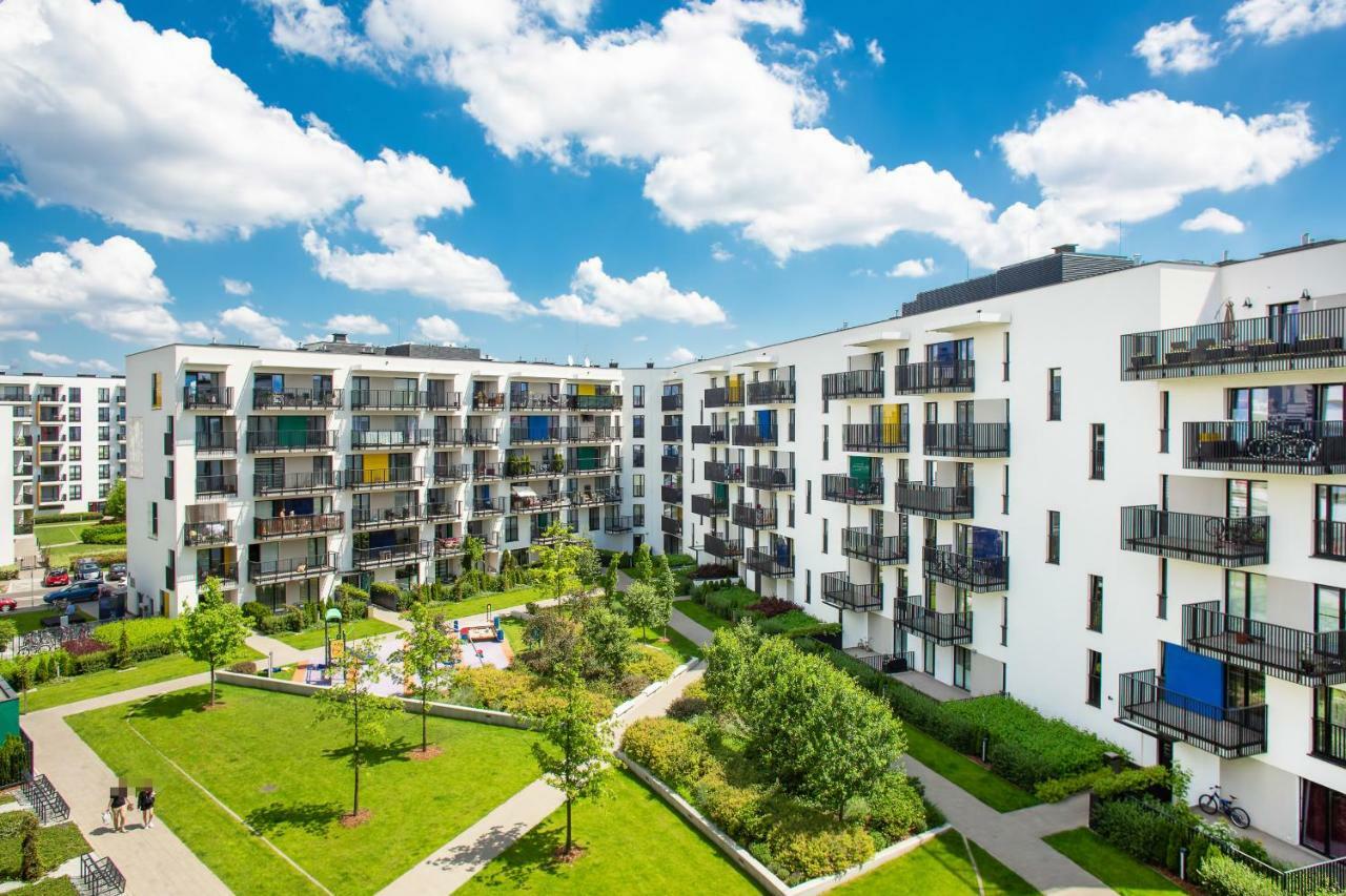 Apartment A&d By Renters *