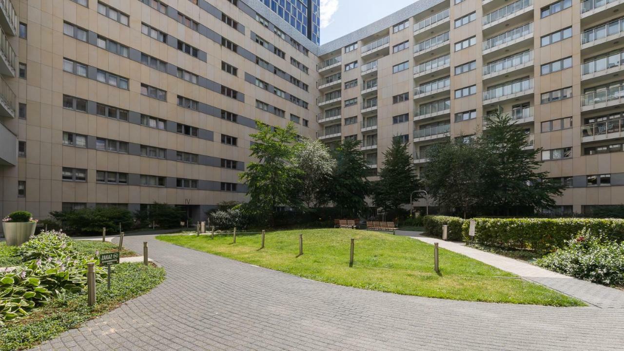 W Rent Like - Oxygen Wronia 45 * Warsaw