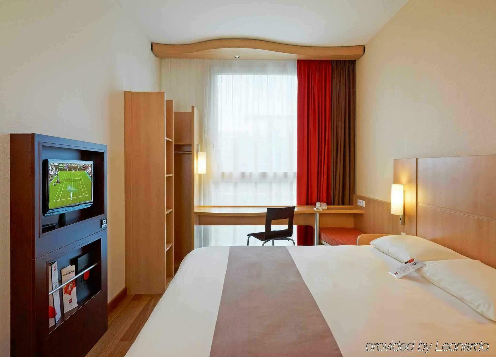 Hotel Ibis Reduta 3*