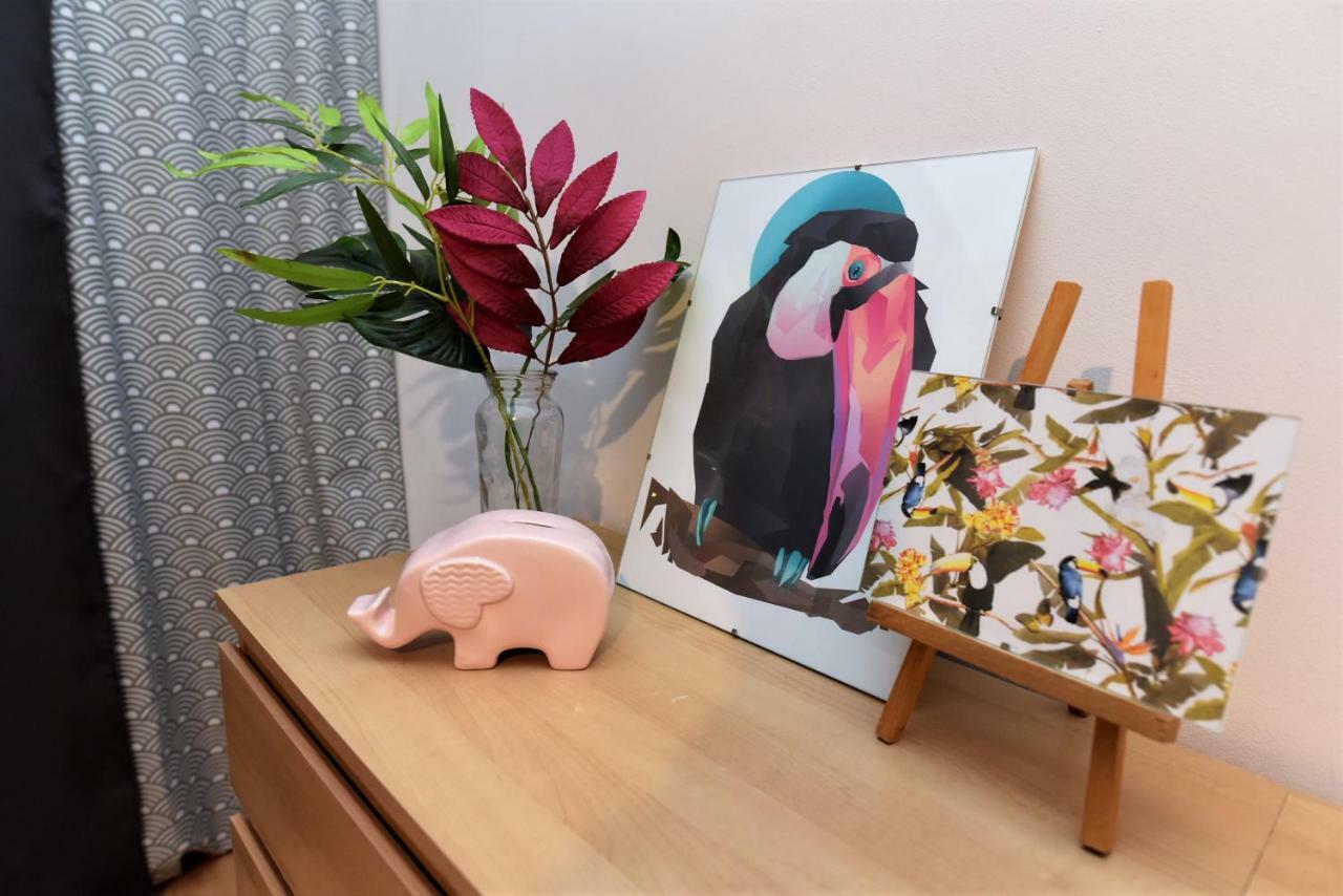 Hello Warsaw! Calm Artistic City Center Apartment