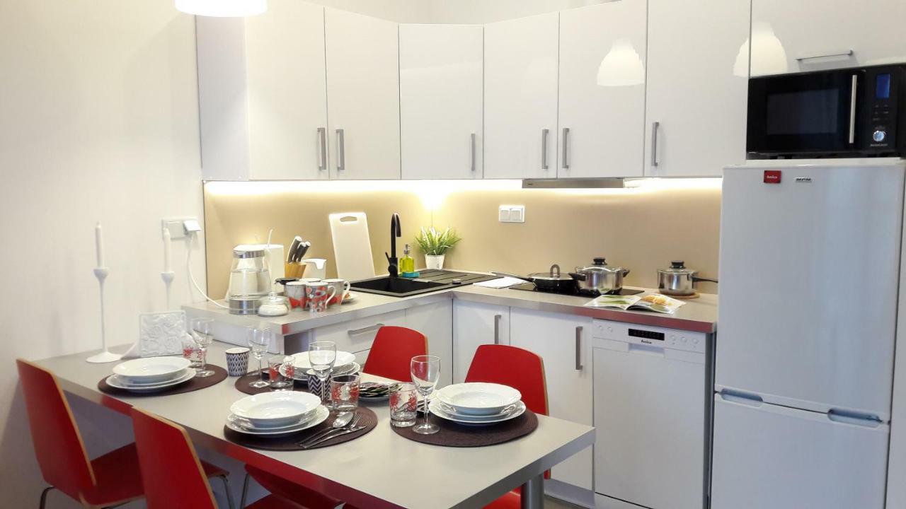 Apartment Newburg Wolska Warsaw