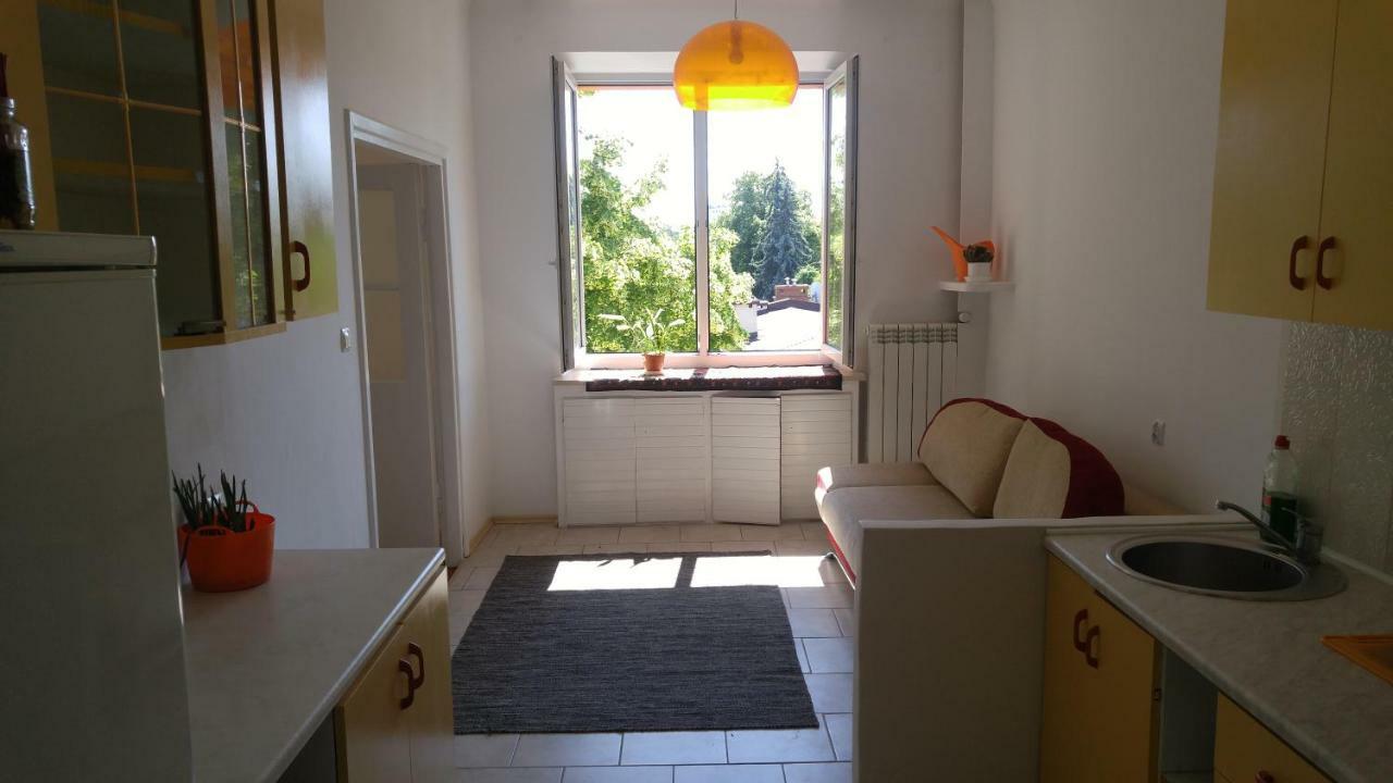 Metro Stare Bielany Apartment *