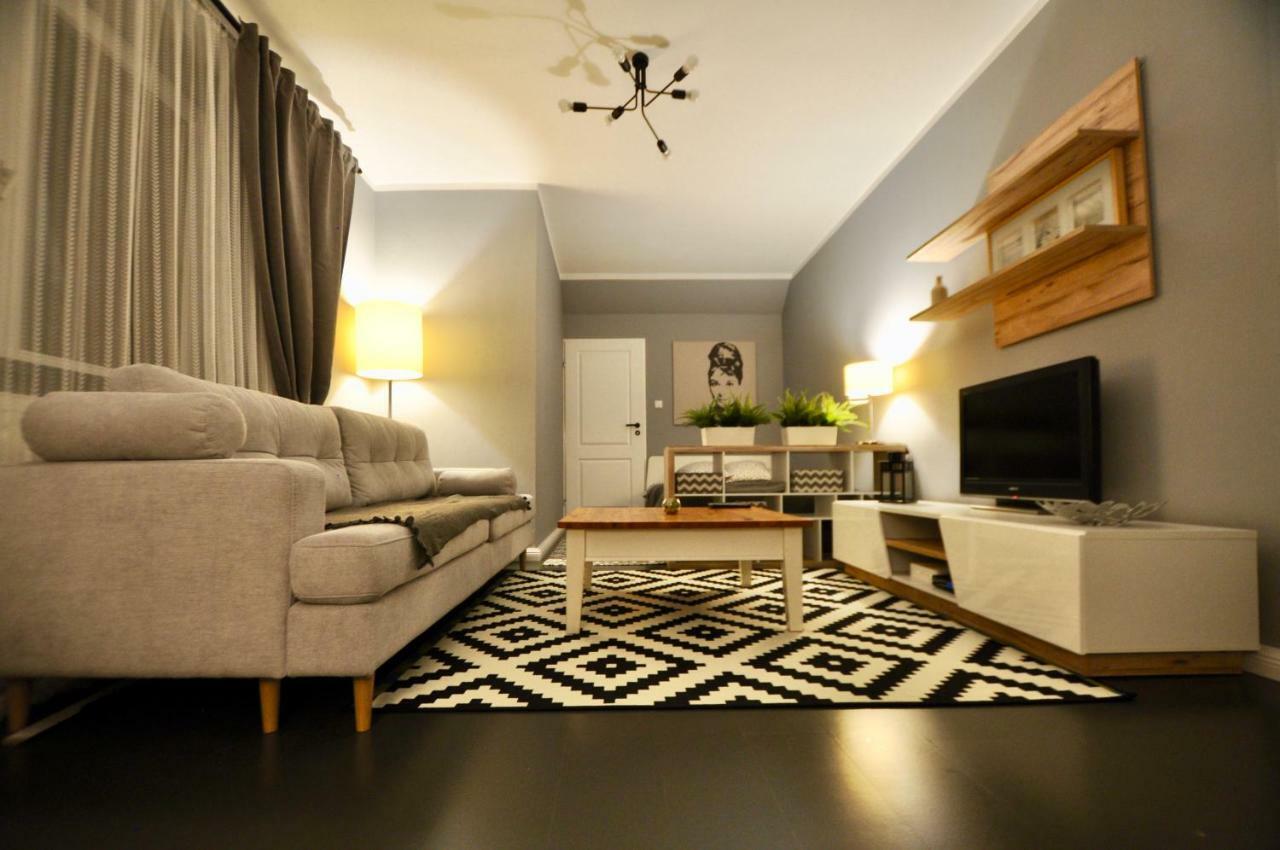 Abrahama Apartment Warsaw