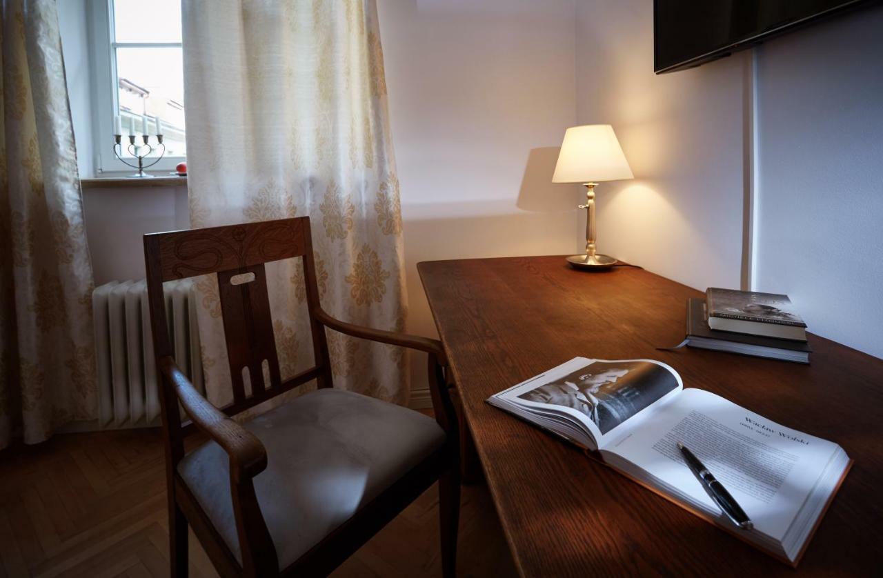Apartment Mariensztat / Old Town Place For Warsaw
