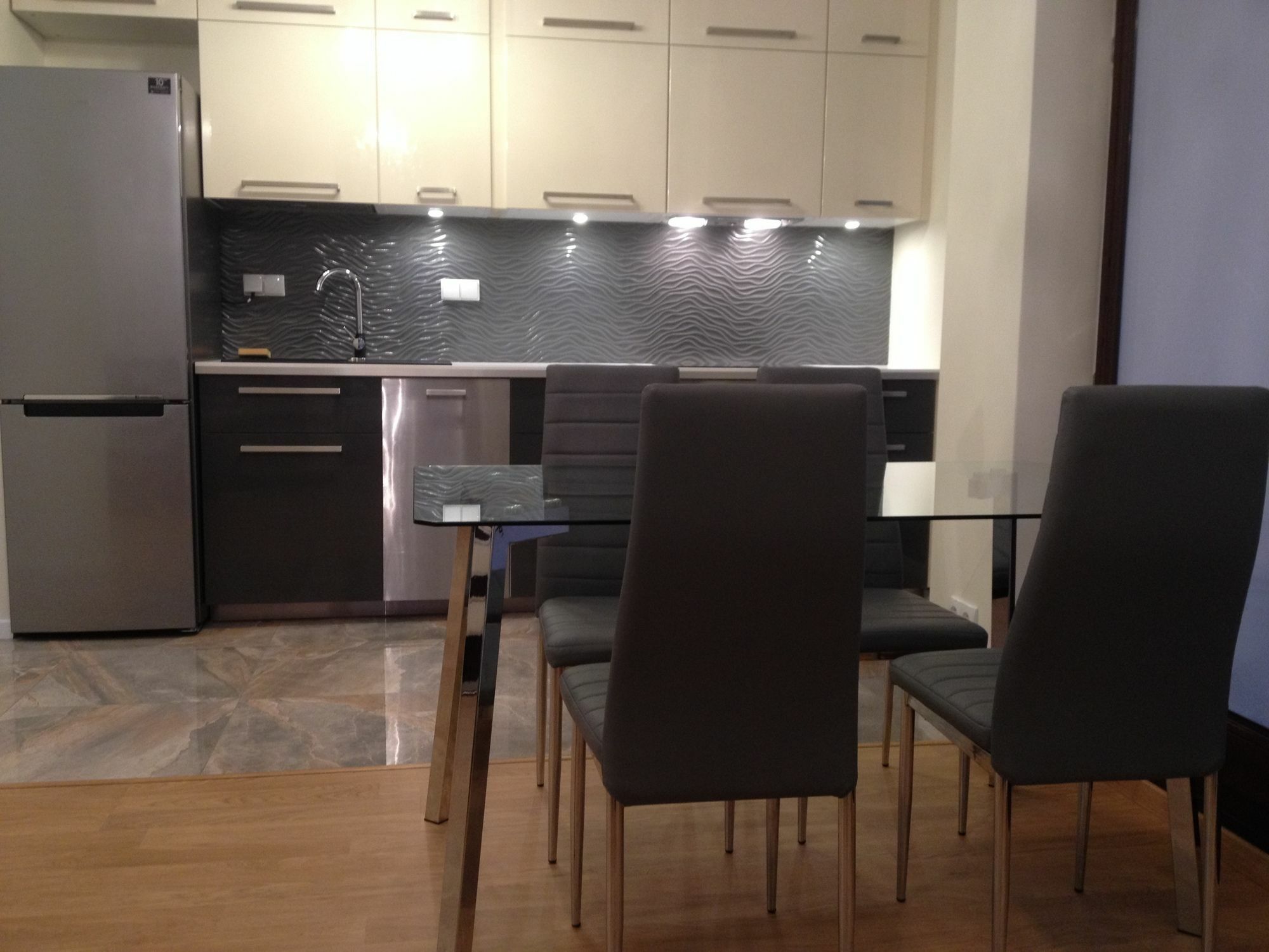 Apartment Siedmiogrodzka Inter Warsaw