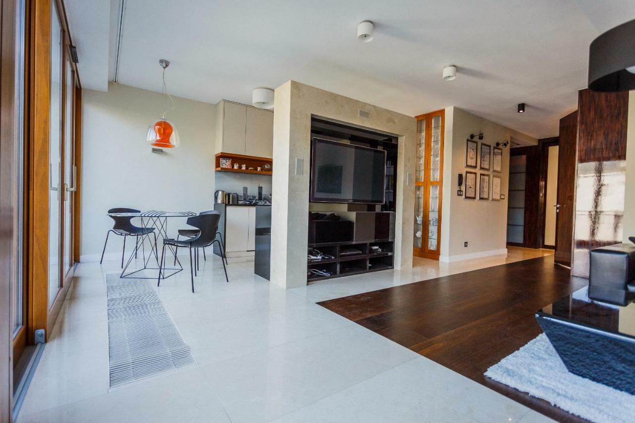 Apartament Warszawski Sen-apartament Emilii Plater 10 *