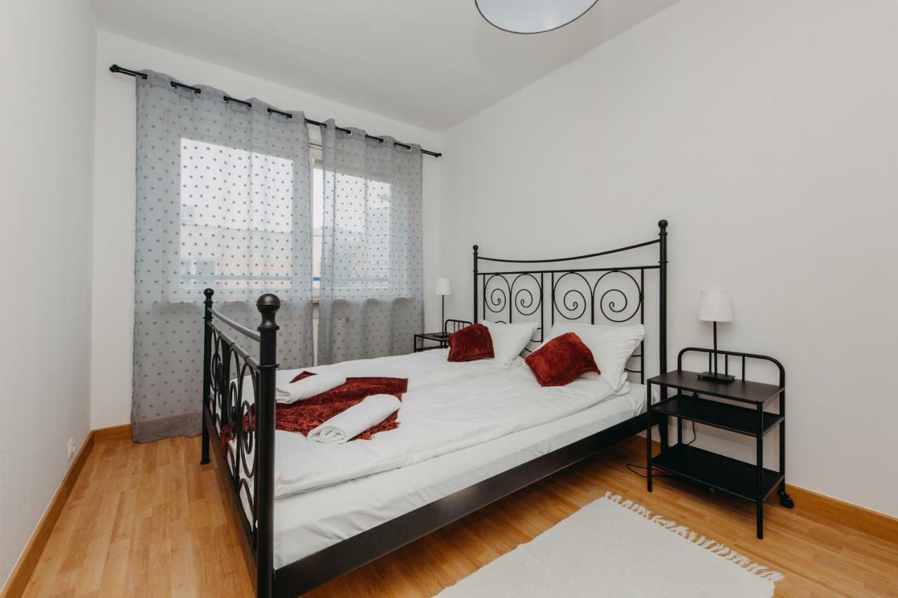Apartment Shortstaypoland Krochmalna Warschau