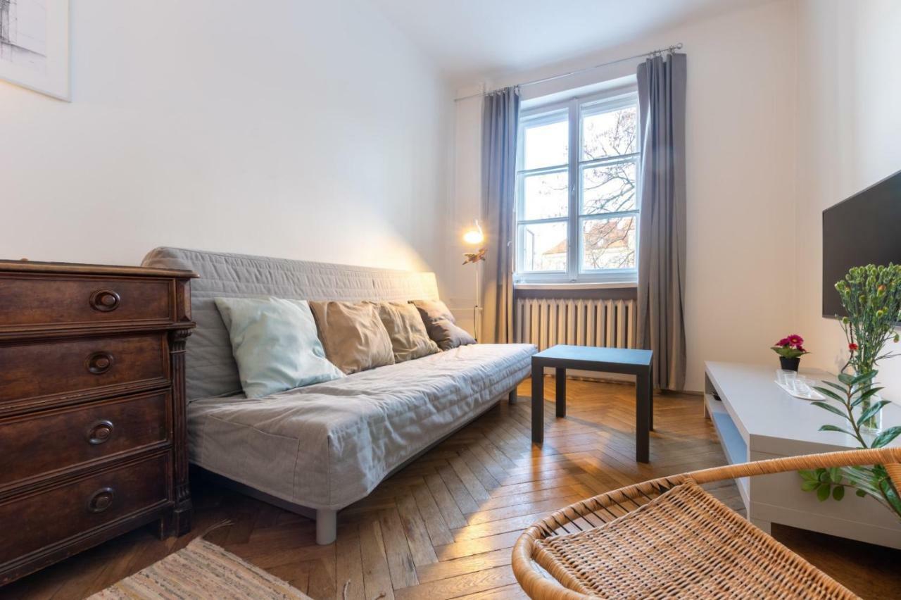 Concierge Old Town Square Apartment *