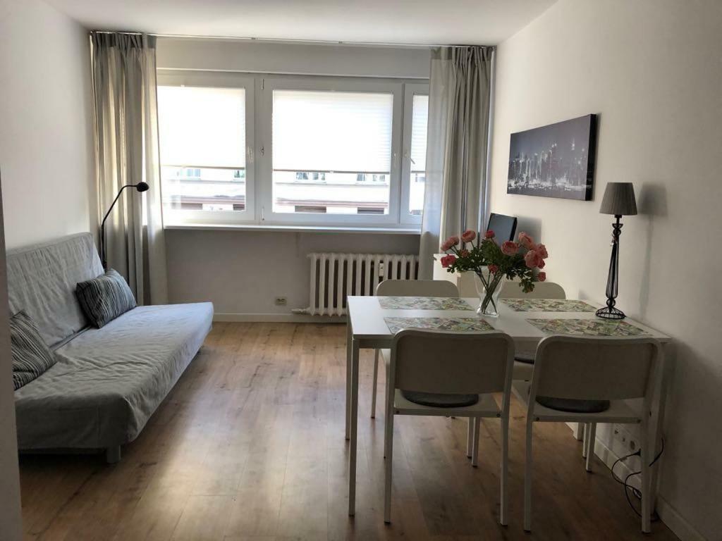 Apartament Centrum Zgoda Apartamento *