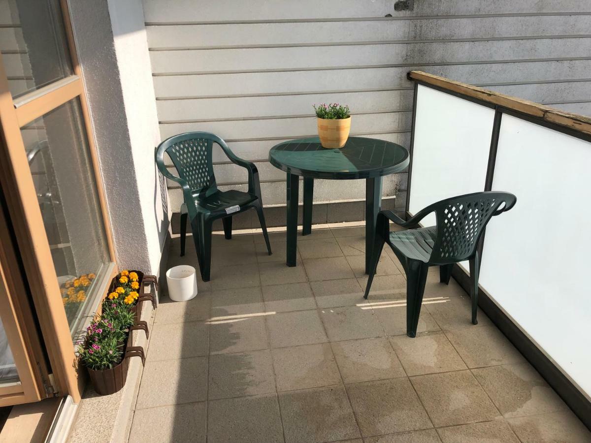 Apartment - Aparts Wilanow Ledochowska