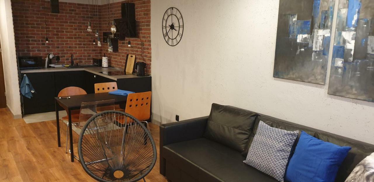 Apartamento Metro Rondo Onz *